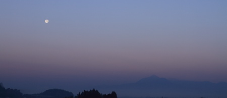 月と霧島山１２月.JPG